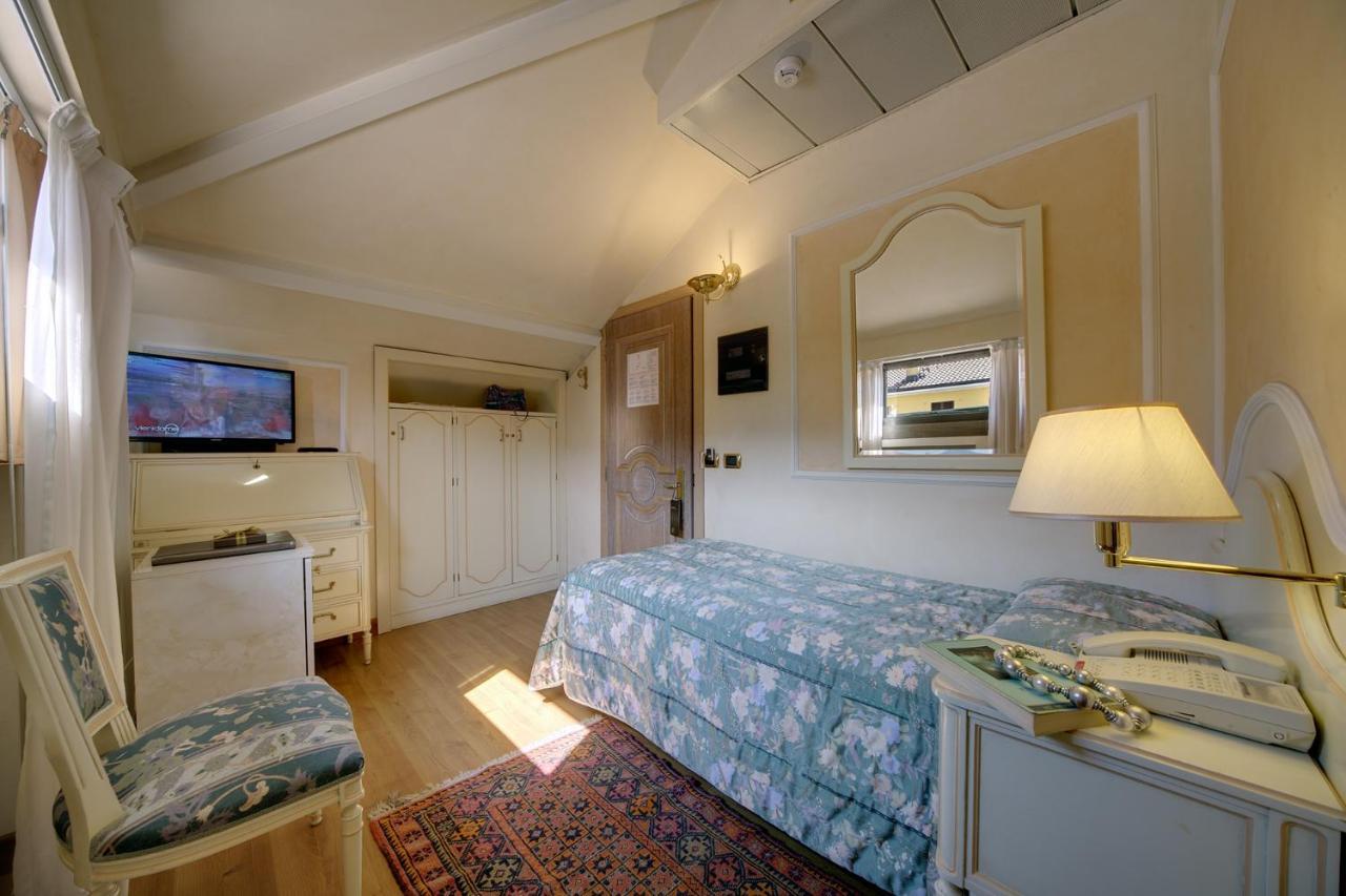 Hotel Simplon Baveno Esterno foto